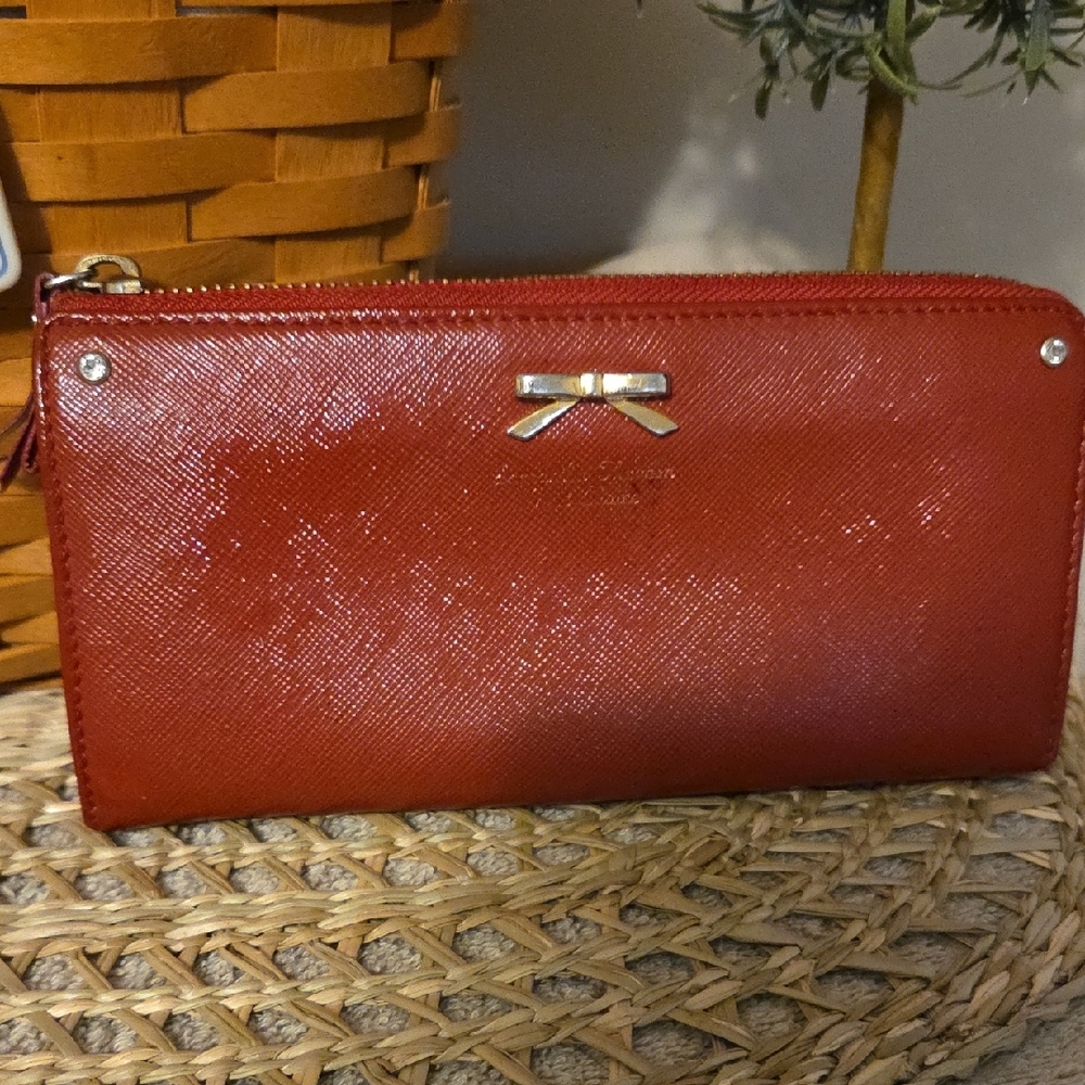 Samantha Thavasa Petit Choice Long Zip Red Wallet Bow GUC